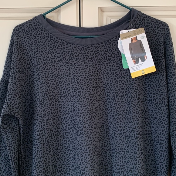 Mondetta Ladies Lightweight printed top. - Picture 3 of 8